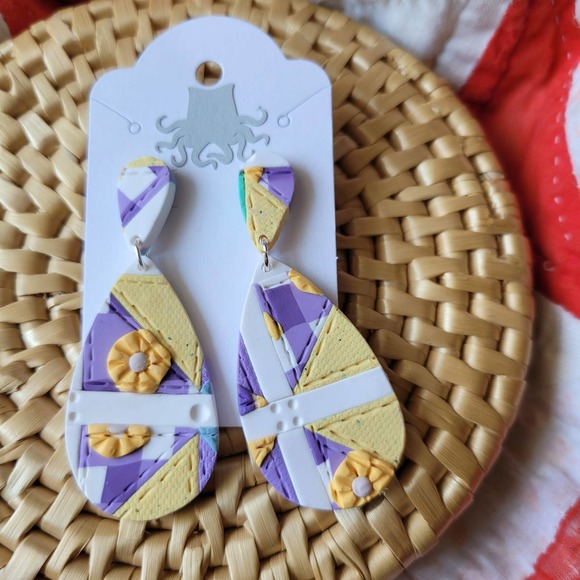 Patchwork Quilt Earrings Polymer Clay Teardrop - Picture 4 of 4